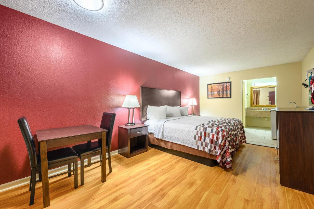 Red Roof Inn Sylacauga Exterior photo