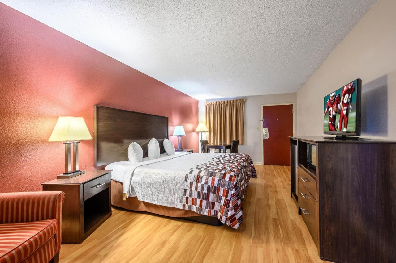 Red Roof Inn Sylacauga Exterior photo