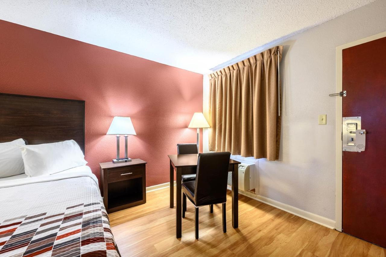 Red Roof Inn Sylacauga Exterior photo