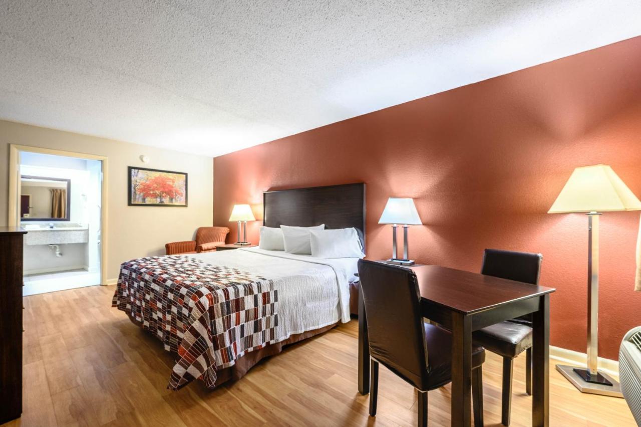Red Roof Inn Sylacauga Exterior photo